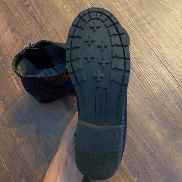 Never worn stride rite childs boot - Picture 3 of 5